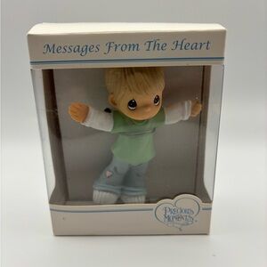 Precious Moments “Messages From The Heart” Figurine NIB 2011 Boxed Gift